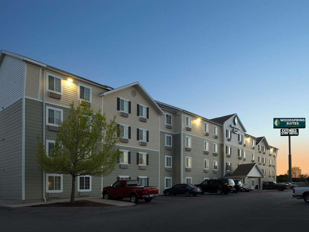 Woodspring Suites San Antonio North Live Oak I-35 Экстерьер фото
