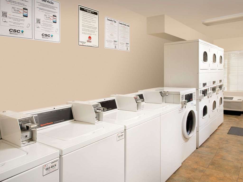 Woodspring Suites San Antonio North Live Oak I-35 Удобства фото
